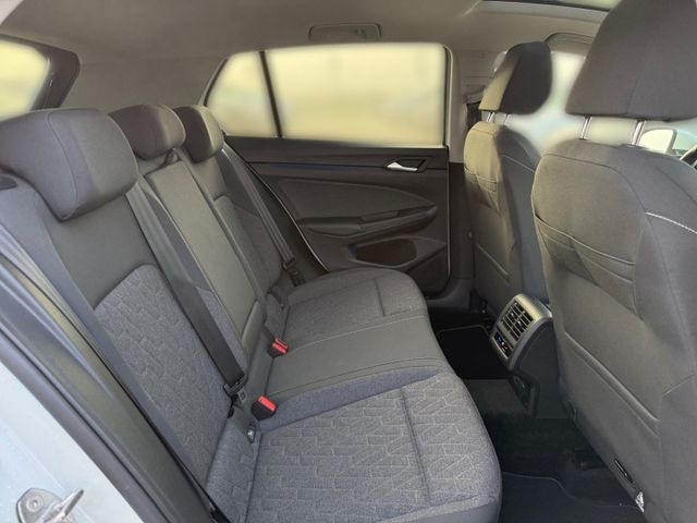 Golf 8 VIII Move 1.5 eTSI AHK-klappbar El. Panod