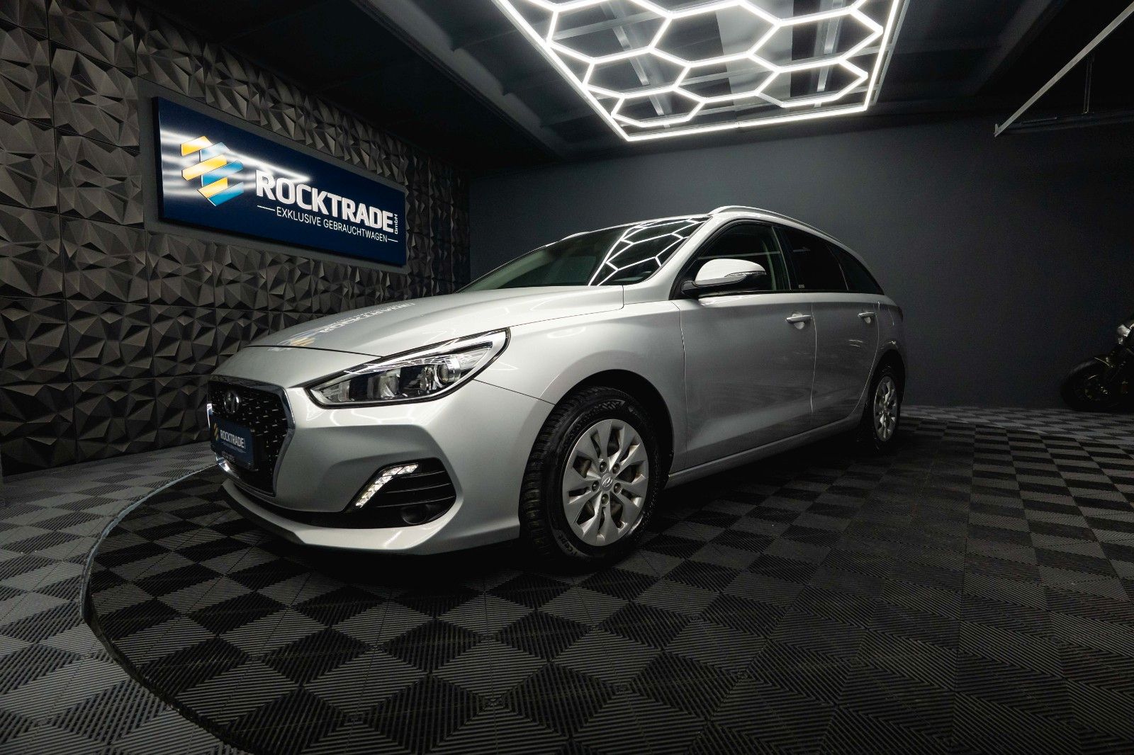 Fahrzeugabbildung Hyundai i30 cw Select Sport *1.Hand*Top Zustand*Klima*