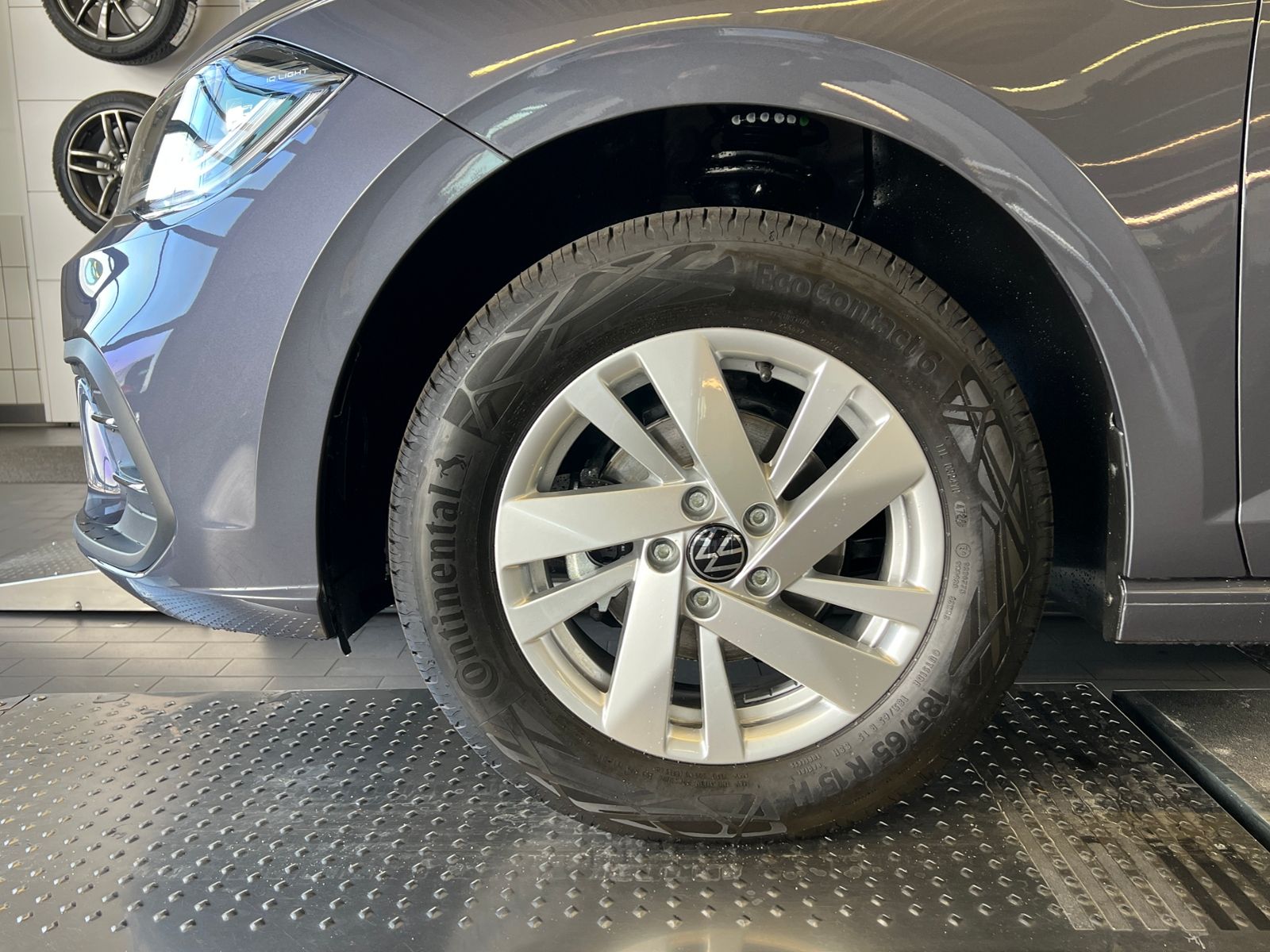 Fahrzeugabbildung Volkswagen Polo Style 1.0 TSI *15"-LM, Navi, ACC*