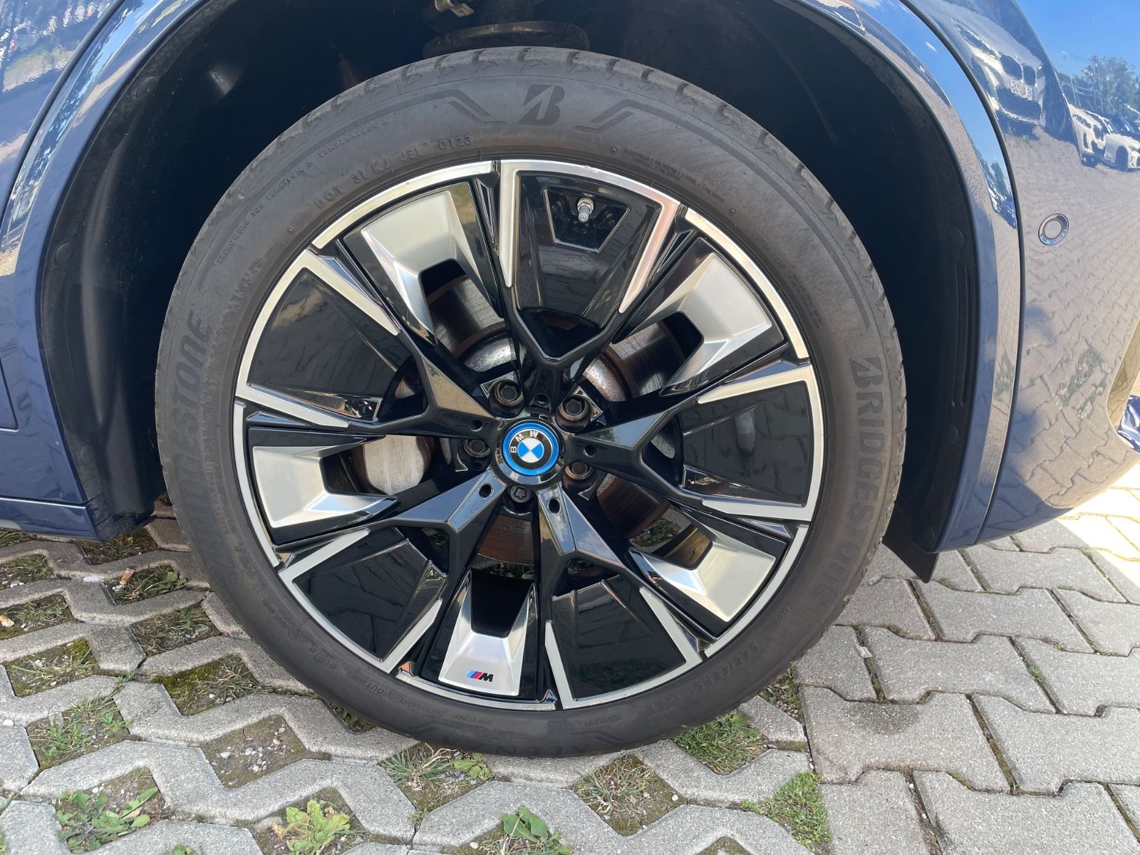 BMW iX3 Impressive Panora Head Up 360°Kamera foto 11