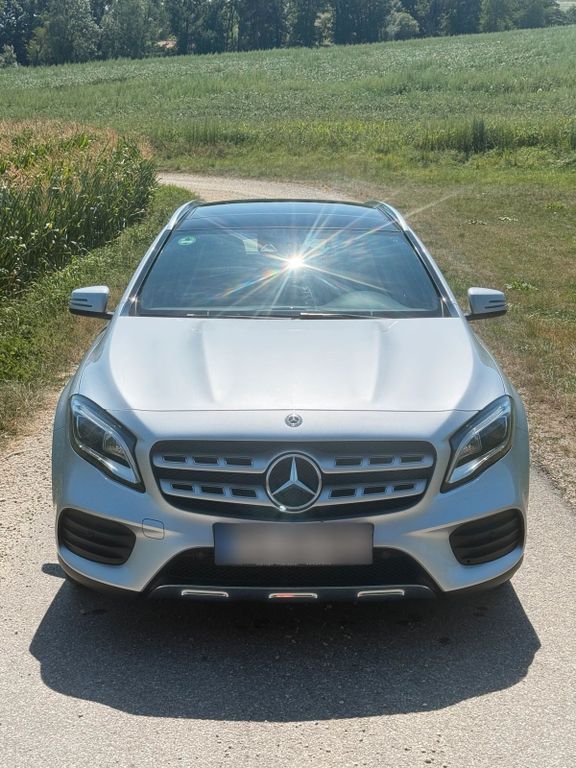 Image of Mercedes-Benz GLA 200