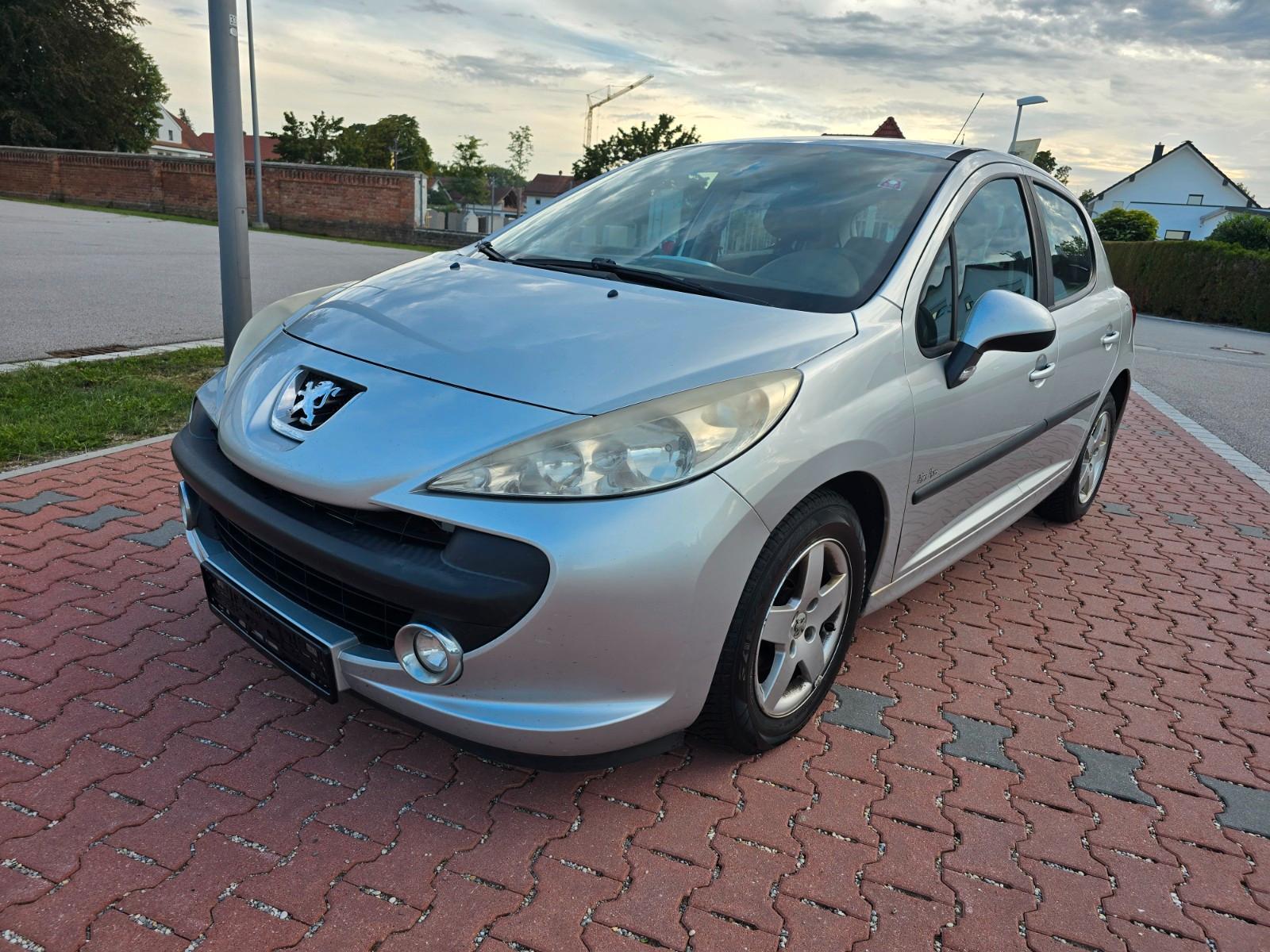 Peugeot 207 Urban Move 75, Klimaanlage, Allwetterreifen