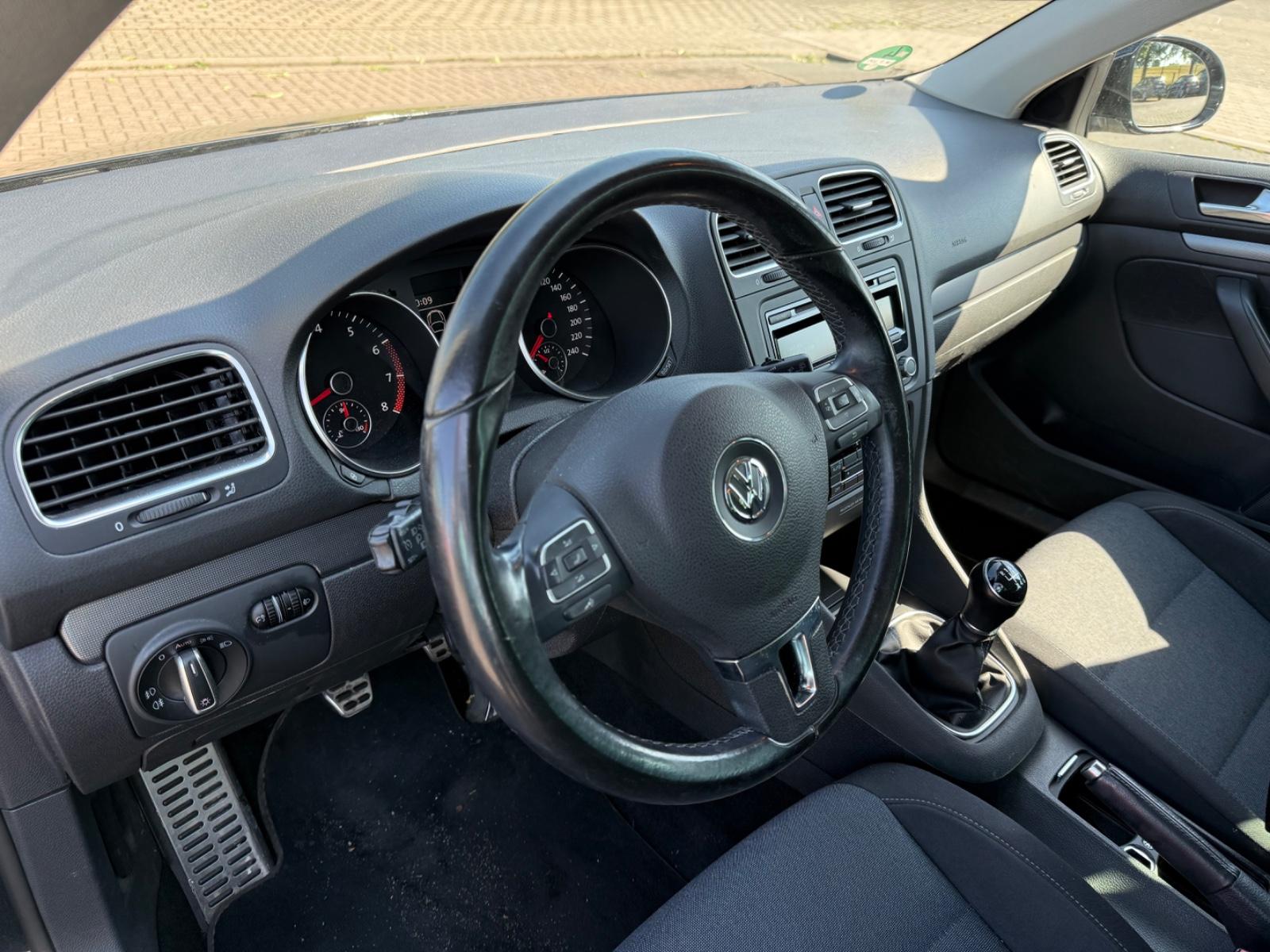 Volkswagen Golf 2012 — photo 11