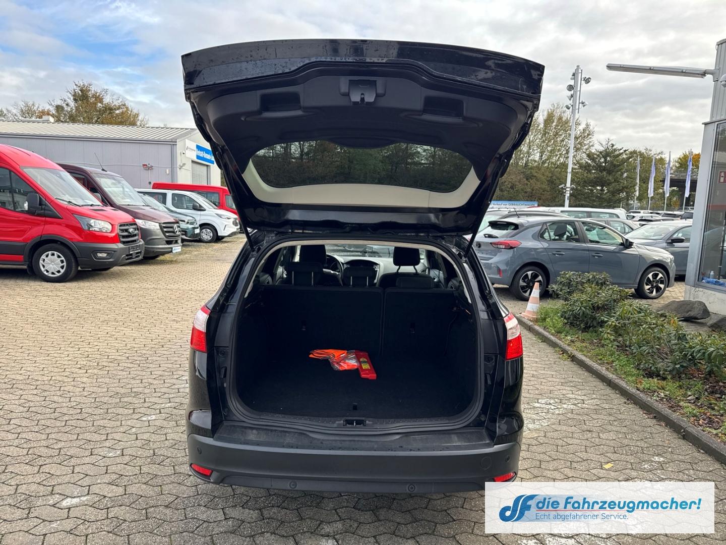 Ford Focus 2012 — photo 13