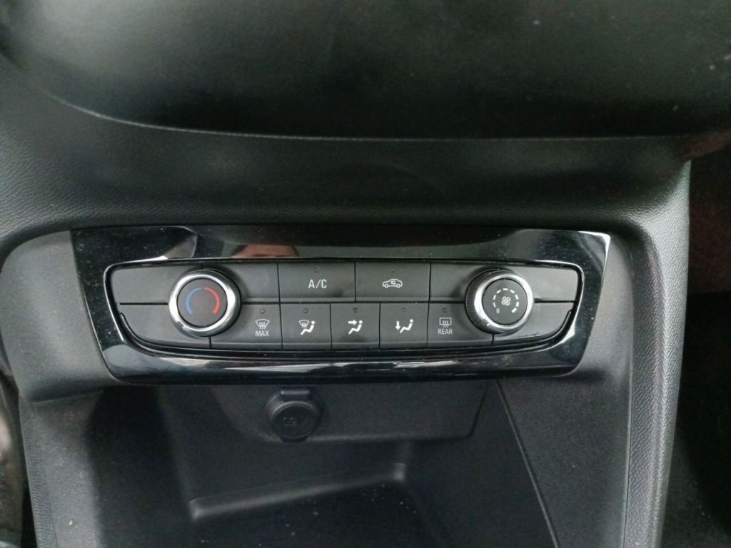 Fahrzeugabbildung Opel Corsa F 1.2 KLIMA/SPURASSISTENT/TEMPOMAT
