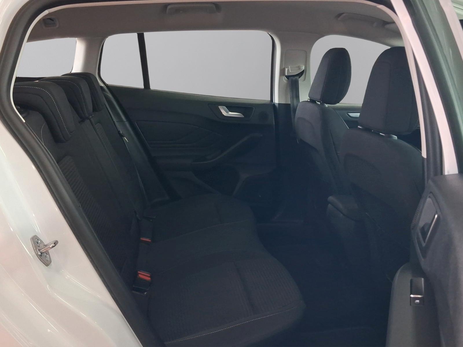 Ford Focus Turnier 2.0 Titanium,Navi,LED,Tempo,Kamera