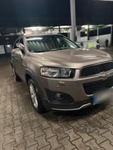 Chevrolet Captiva LT+ 2,2 D Facelift 7-Sit... - Chevrolet Captiva in Duisburg