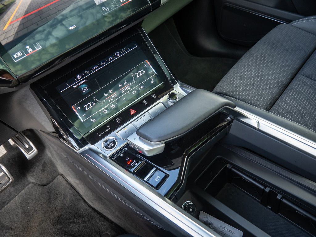Audi Q8 e-tron - Bild 14