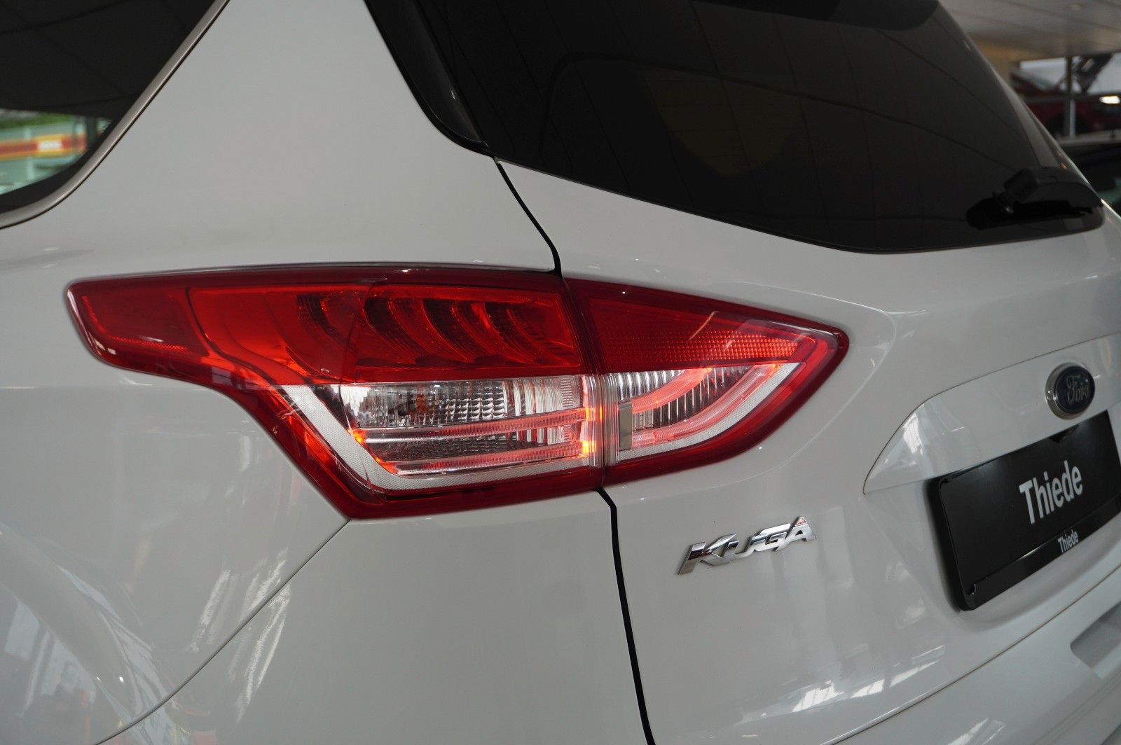 Fahrzeugabbildung Ford Kuga 2.0D INDIVIDUAL 4X4 NAVI/LED/KAMERA/SPORT