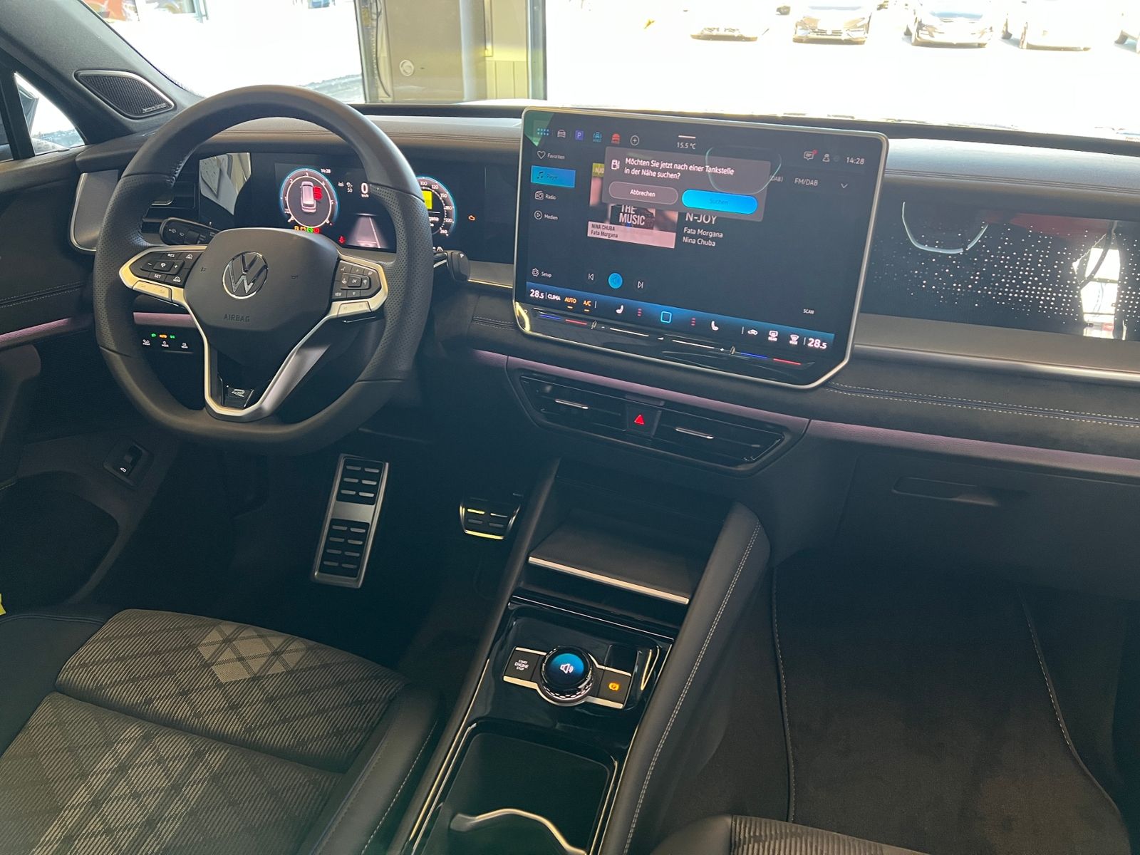 Fahrzeugabbildung Volkswagen Tayron R-Line 2.0 TDI DSG 4MOTION *AHK,Navi,Stan