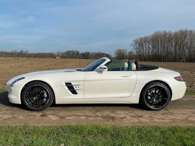 Mercedes-Benz SLS AMG Roadster