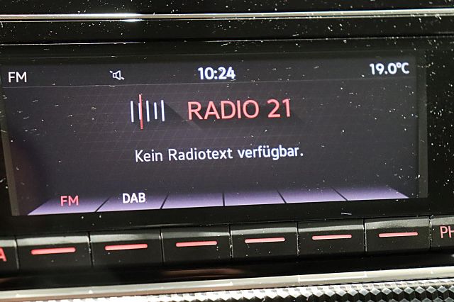 Up! MOVE 1.0 L 65 PS FREISP. ZV DAB WInterräder