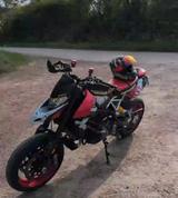 Ducati Hypermotard 950 RVE