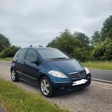 Mercedes-Benz 200 Avantgarde - blaue Mercedes-Benz 200