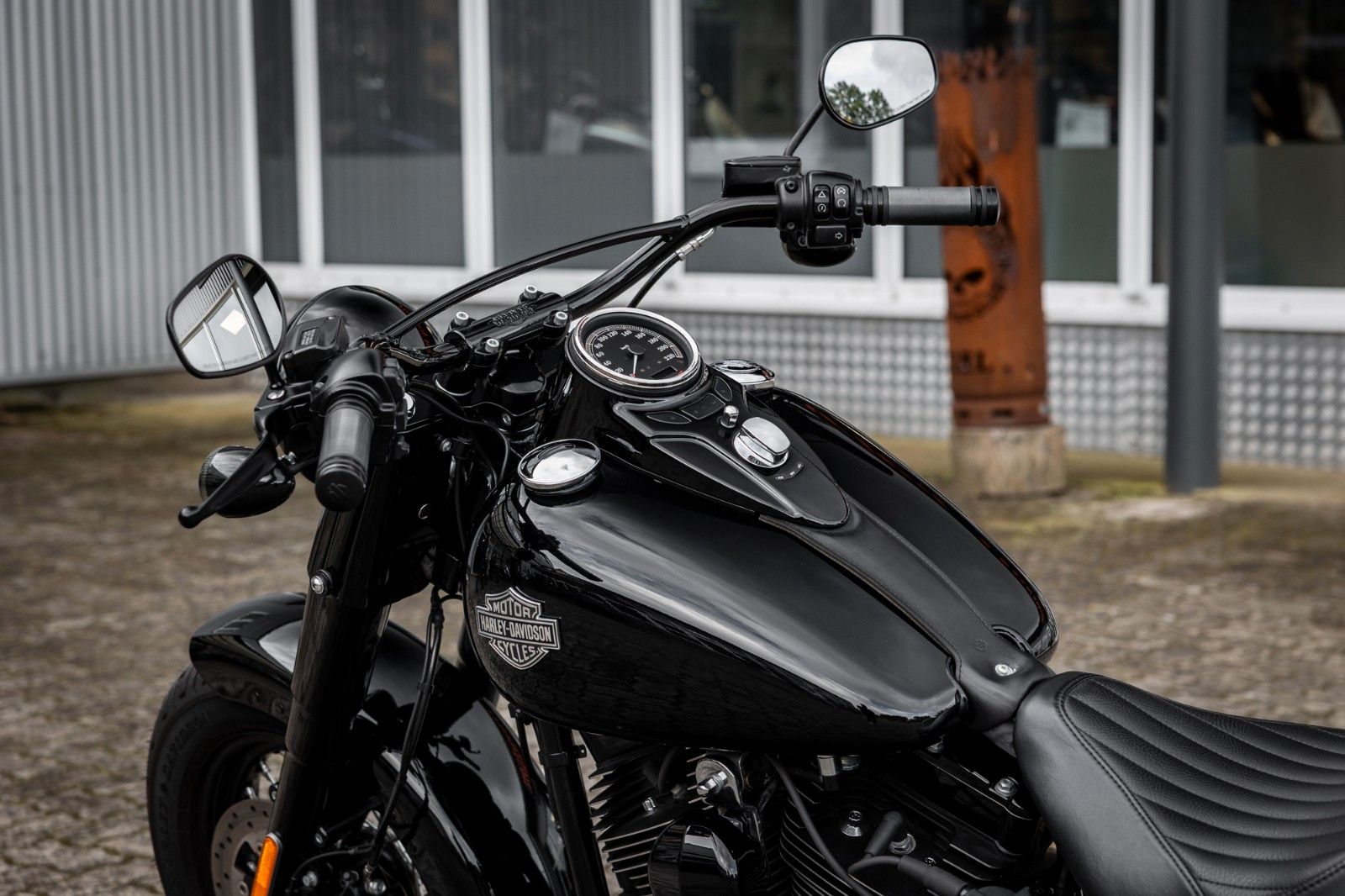 Fahrzeugabbildung Harley-Davidson FLSS SOFTAIL SLIM S 110 cui - Kesstech -