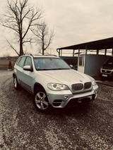 BMW X5 xDrive40d | Facelift | Vollausstattung - BMW X5 aus 2012 mit Diesel-Antrieb