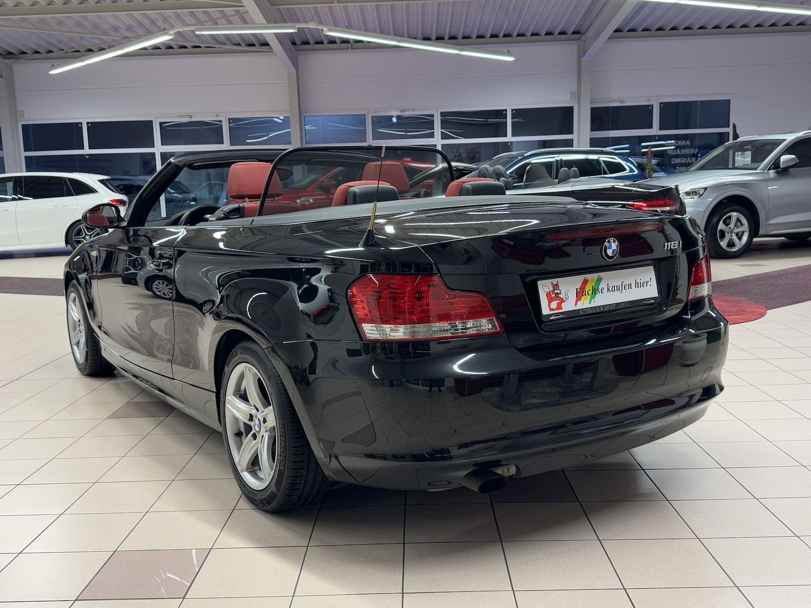 Fahrzeugabbildung BMW 118i Cabrio Automatik/Vollleder/Klimaauto/Tempo