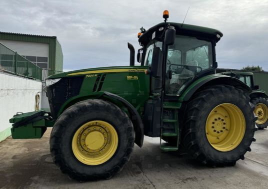 John Deere 7200 R