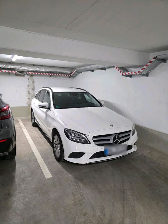 Image of Mercedes-Benz C 180