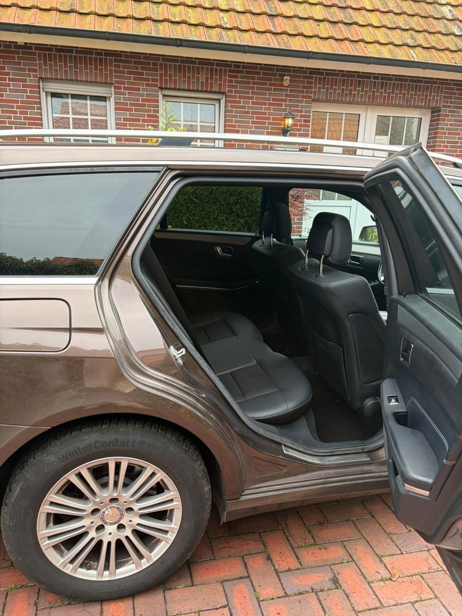 Mercedes-Benz E220 2015 — photo 9