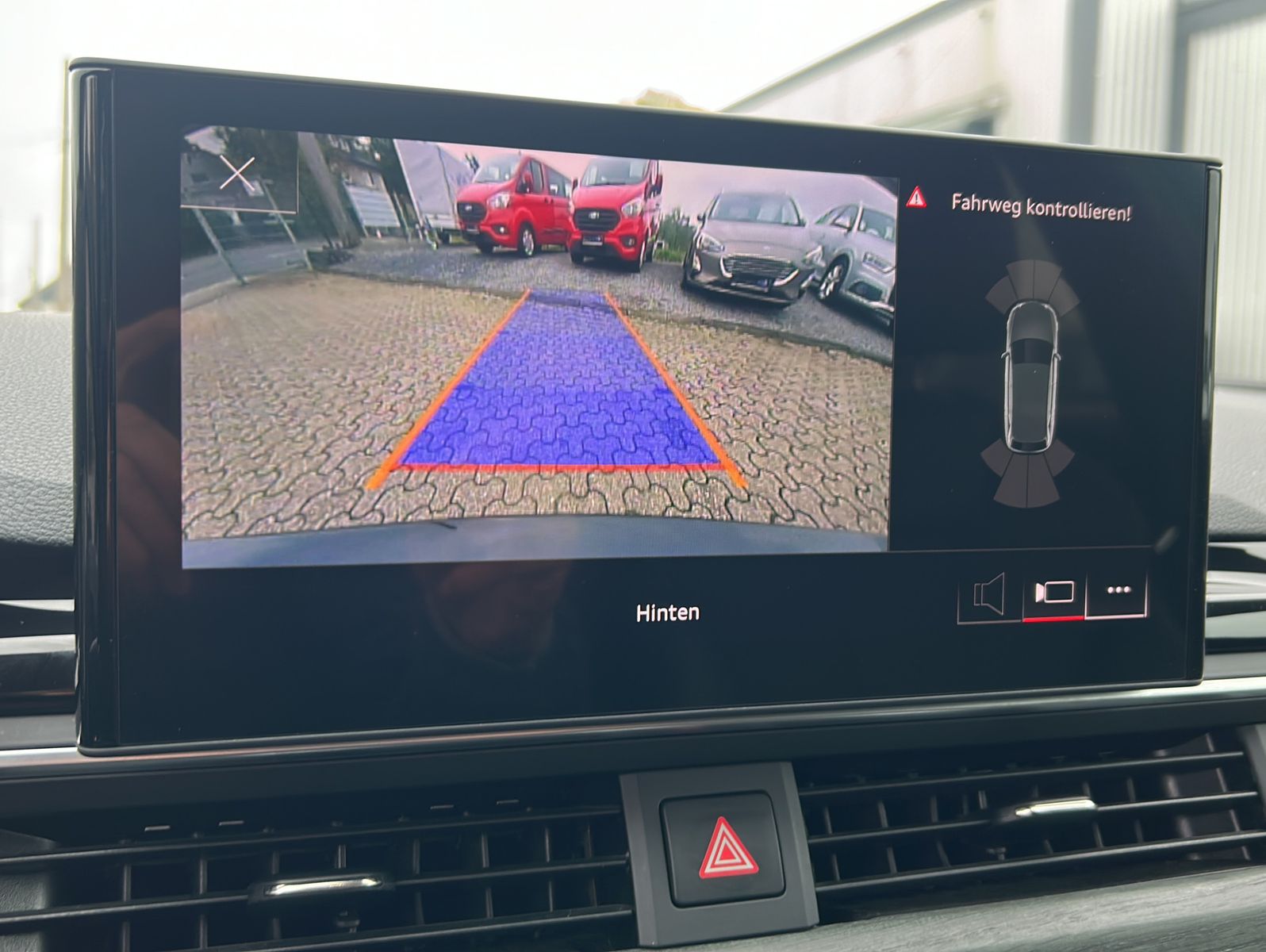 Fahrzeugabbildung Audi A4 35 Avant TDI S-Line