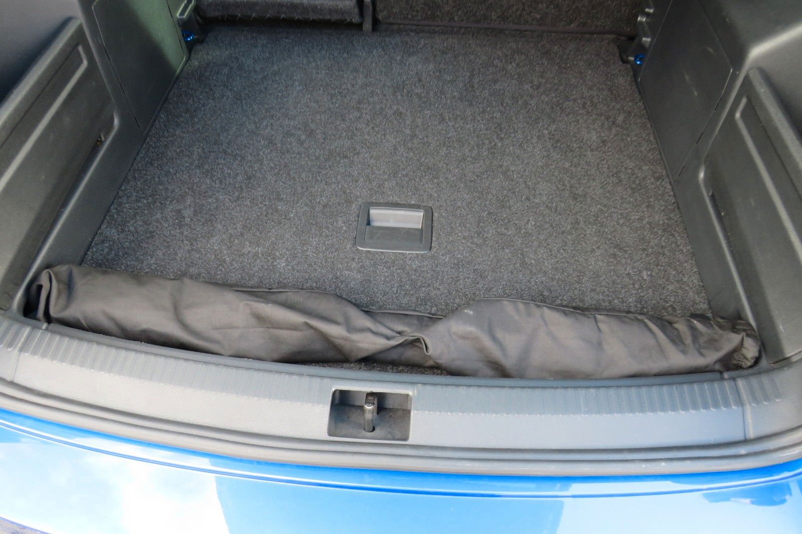 Fahrzeugabbildung SKODA Fabia Combi Ambition SITZH. GRA PDC NAVI APP 1.H