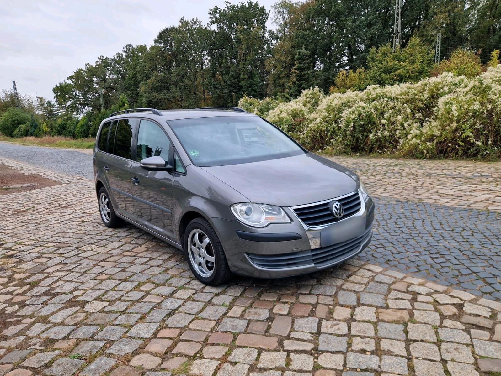 Volkswagen Touran, 2010