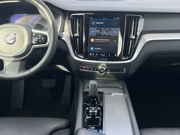 Volvo V60 Cross Country - 11