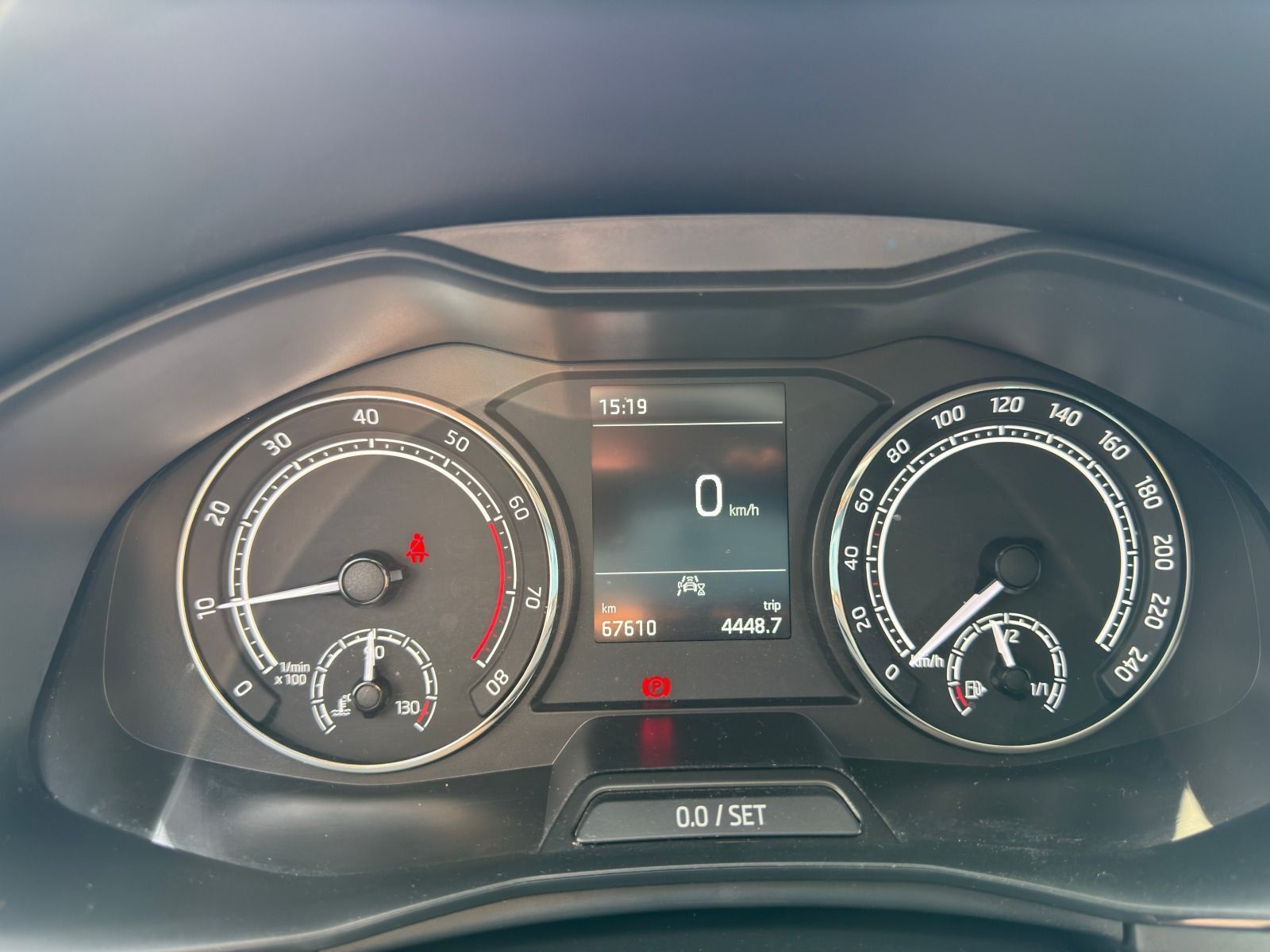 Fahrzeugabbildung SKODA Kamiq 115PS 6-Gang*PDC*LED*Alcantara/Leder