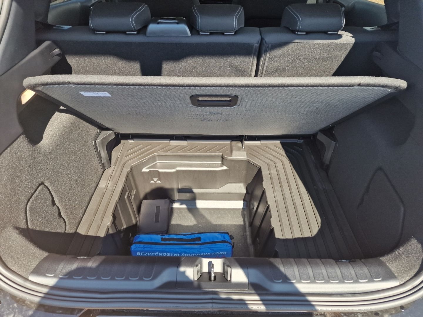 Fahrzeugabbildung Ford Puma Titanium Digitales Cockpit LED ACC Apple Ca