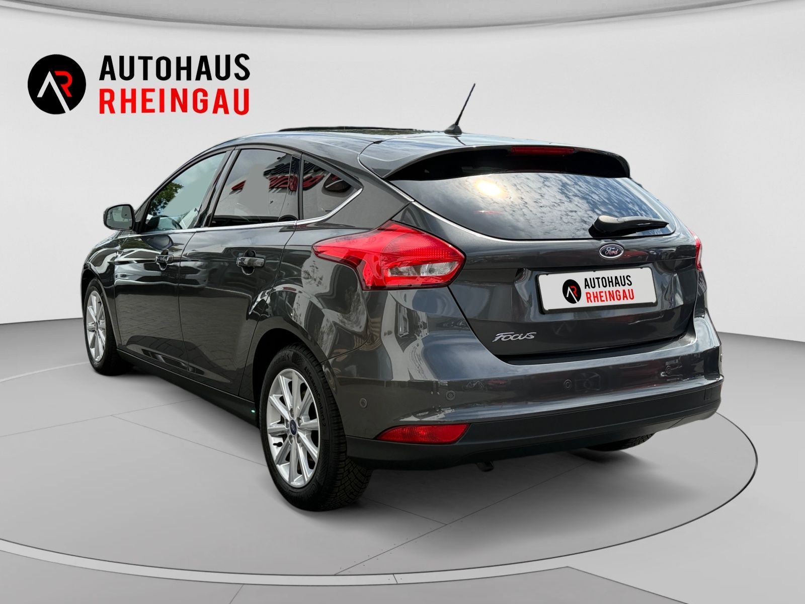 Fahrzeugabbildung Ford Focus 1.0 EcoBoost Titanium NAVI PDC