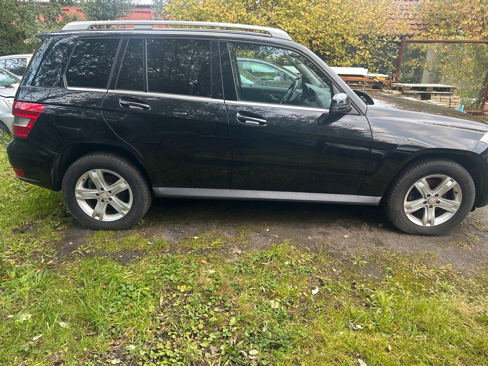 Mercedes-Benz GLK350 2009 — engine 224 HP (165kW)