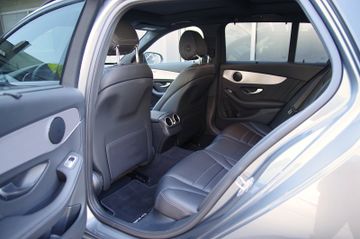 Mercedes-Benz C 300 e T AMG Line*Pano,Distronic+,Head-Up,360°