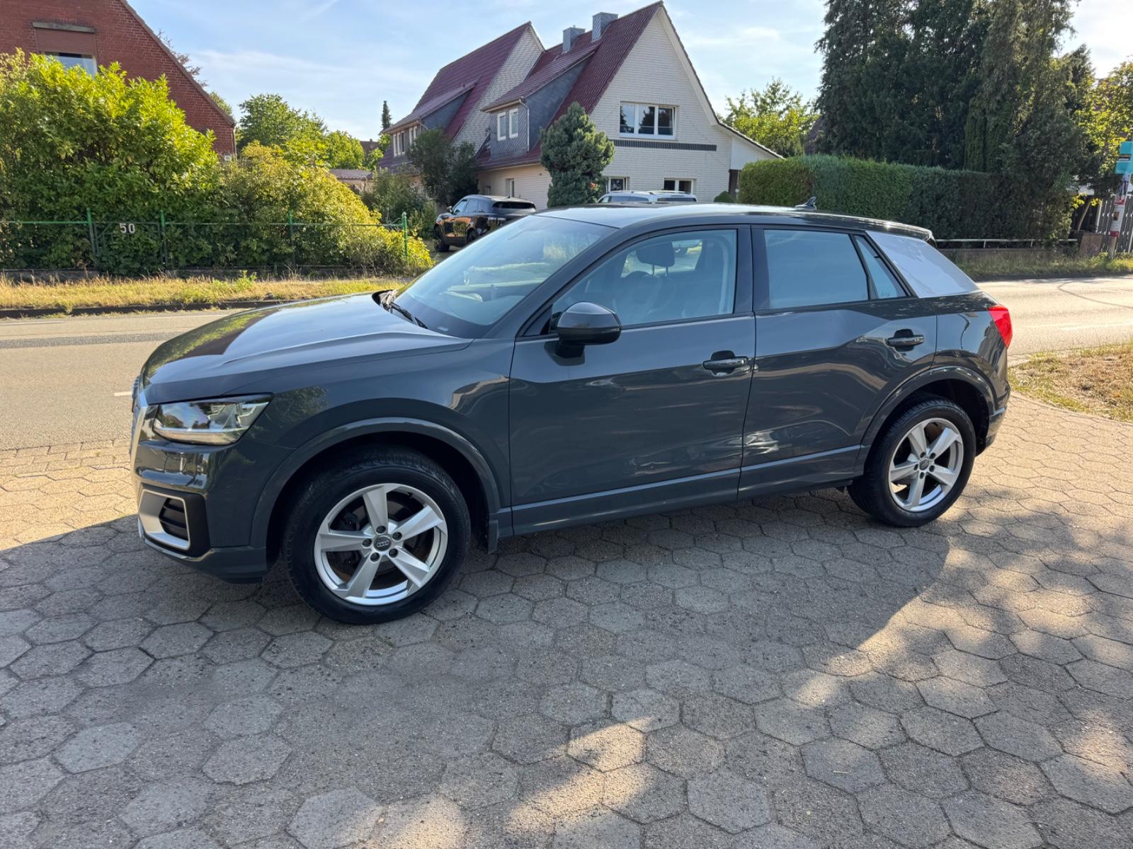 Audi Q2 35 TFSI 1.5 sport Auto *Super Zustand*