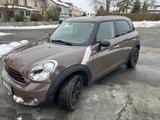 MINI One Countryman 1.6 - MINI One Countryman: Limousine