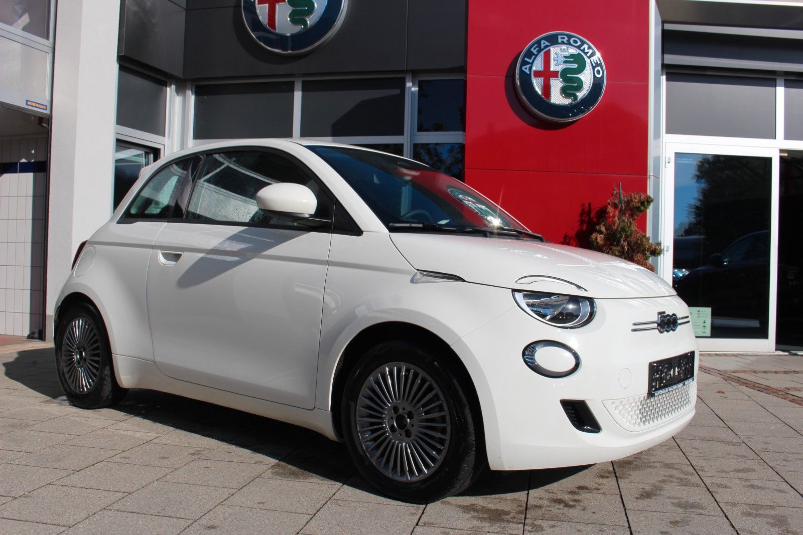 Fiat 500e CARPLAY/SOH 98,4% imagem 3