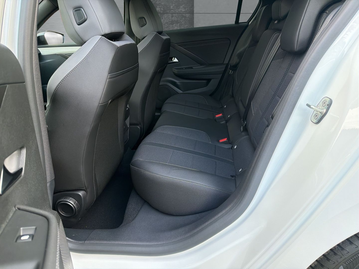 Opel Astra - Bild 9