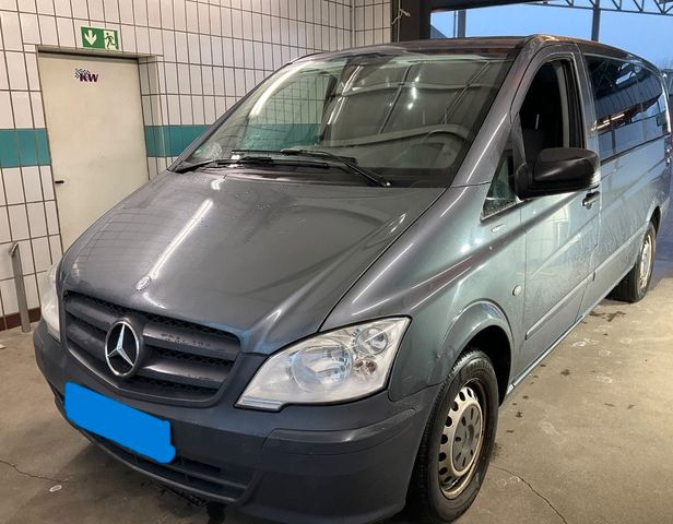 Mercedes-Benz Vito 113 CDI/Lang/9Sitze/135PS/2.Hand/AHK