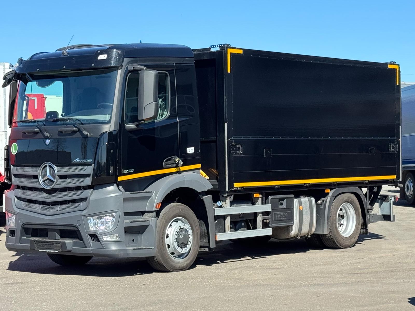 Mercedes-Benz ANTOS 1833 L / LBW / 2 x AHK / HAD-4x4