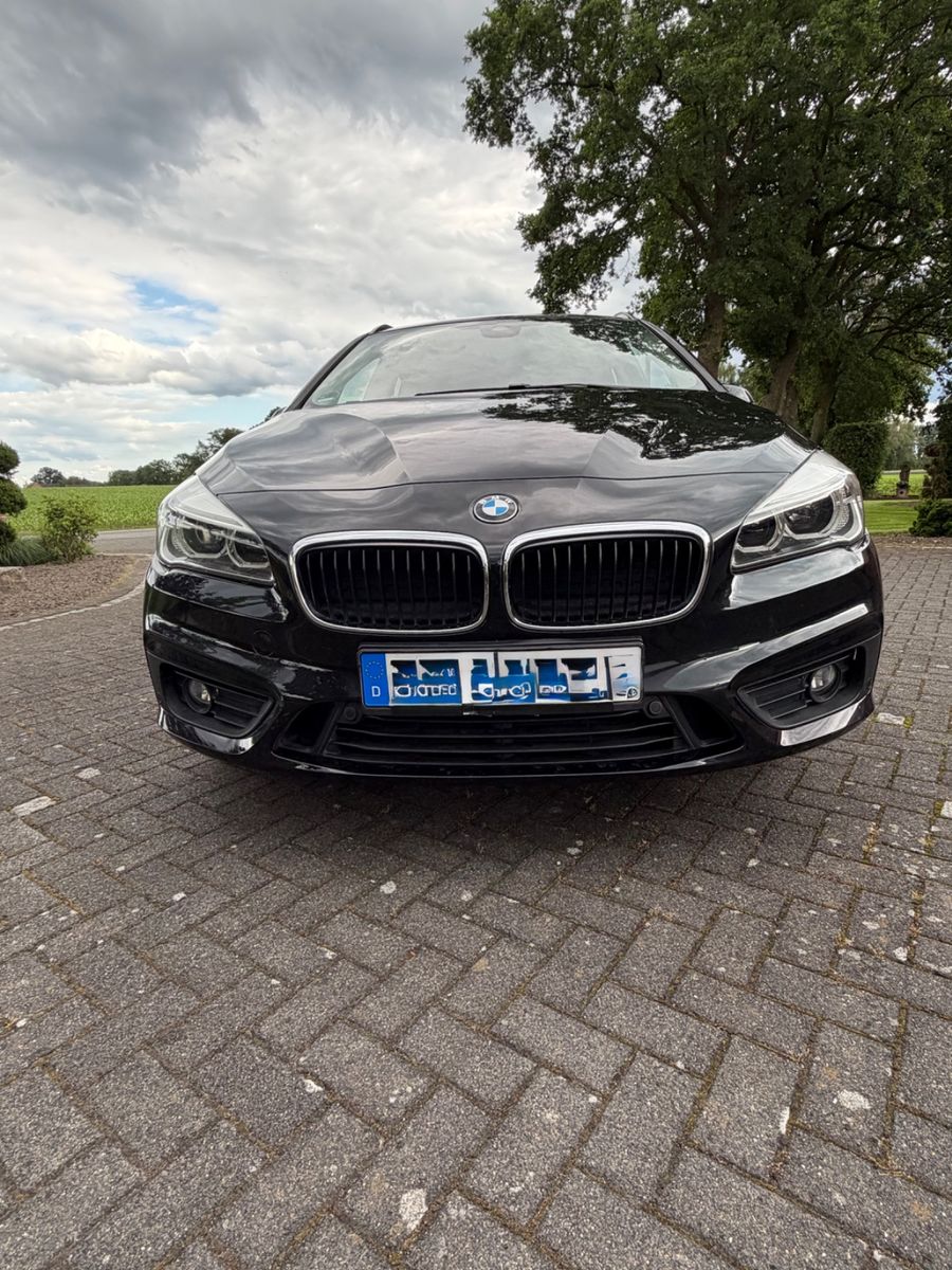 BMW 218 Active Tourer 218d Advantage, LED, Navi, AHK