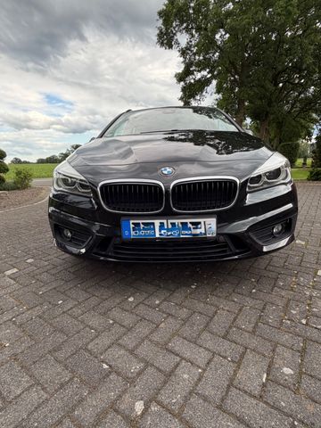 BMW 218 Active Tourer 218d Advantage, LED, Navi, AHK