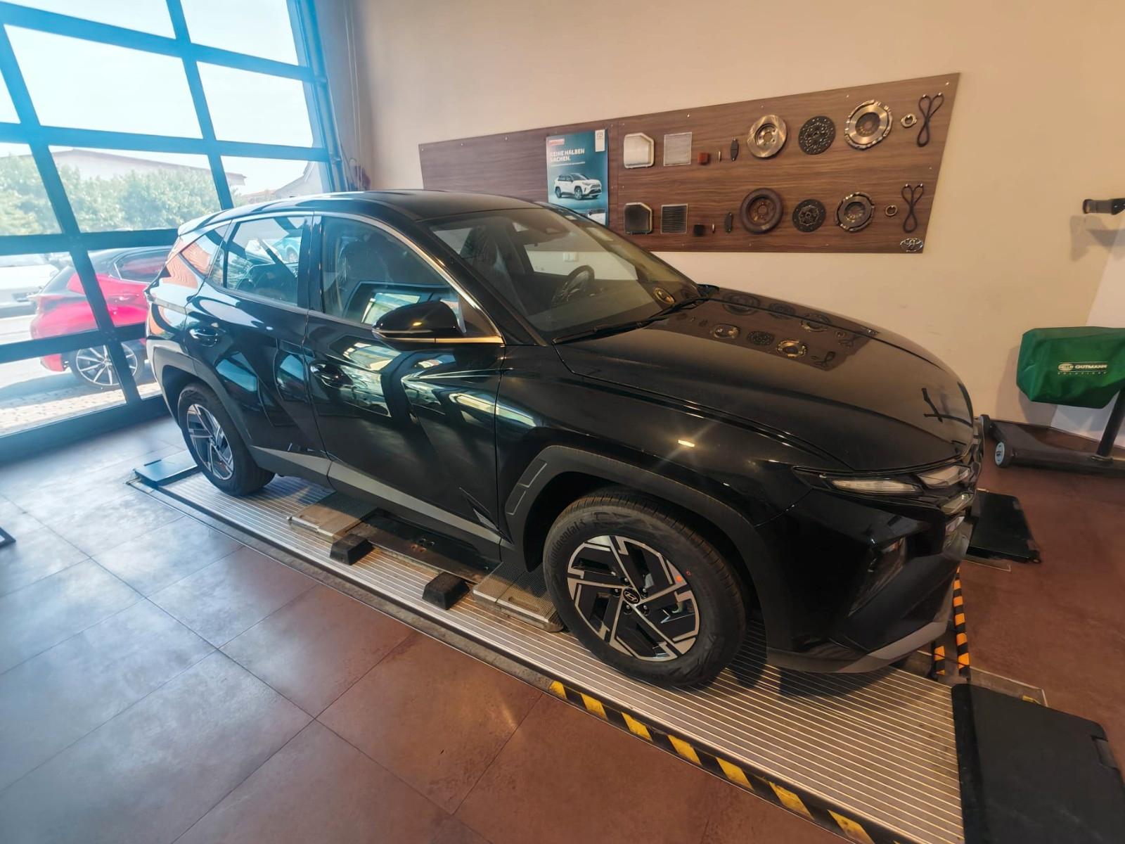 Hyundai Tucson Select 2WD