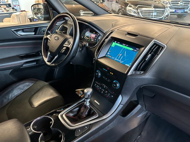 MYAUTOCENTER – Gebraucht- und Jahreswagen mit Werkstattservice in Pfaffenhofen Ford S-Max ST-Line *2. Hand*AHK*Klima*Navi*7-Sitzer*