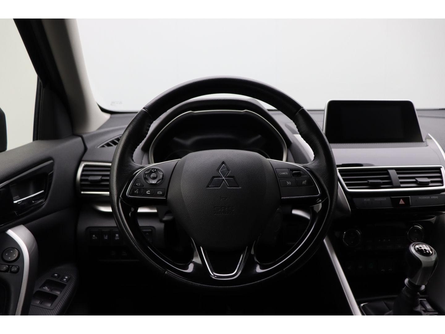 Fahrzeugabbildung Mitsubishi Eclipse Cross Intro Edition 2WD ACC Totwinkelass