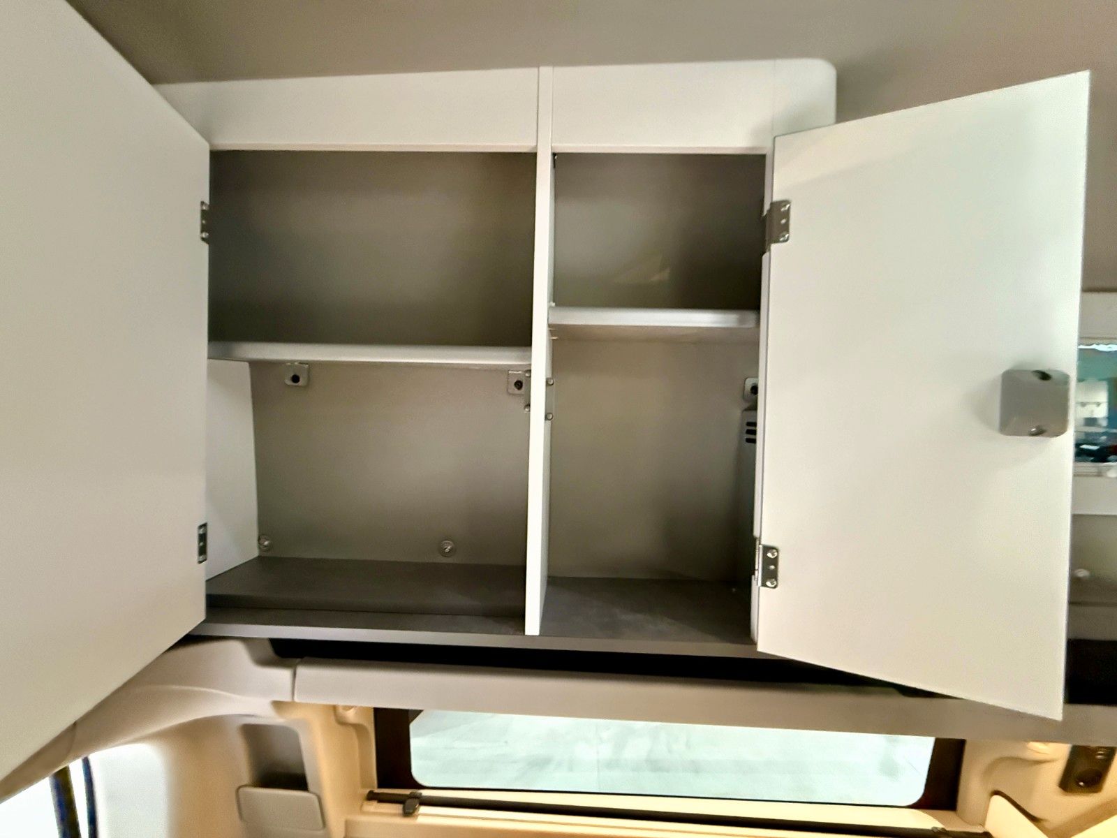 Vehicle image: Ford Nugget L2 high roof 2026 | New model V710