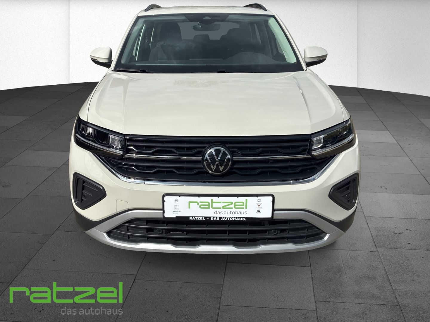 Fahrzeugabbildung Volkswagen T-Cross Life 1.0 l TSI AHK-abnehmbar Navi LED AC