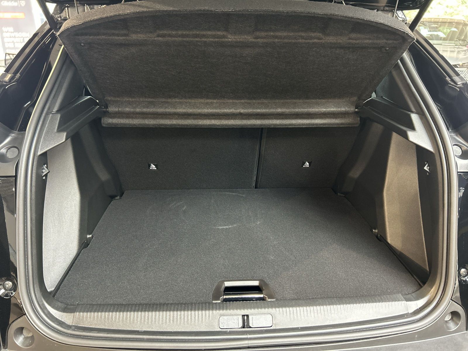 Peugeot 2008 - Bild 8