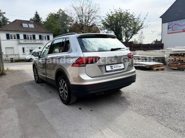 Volkswagen Tiguan - 5
