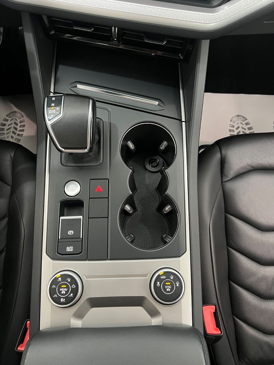 Fahrzeugabbildung Volkswagen Touareg 3.0 TDI 4Motion *VOLL-LEDER*LED*4x SITZH