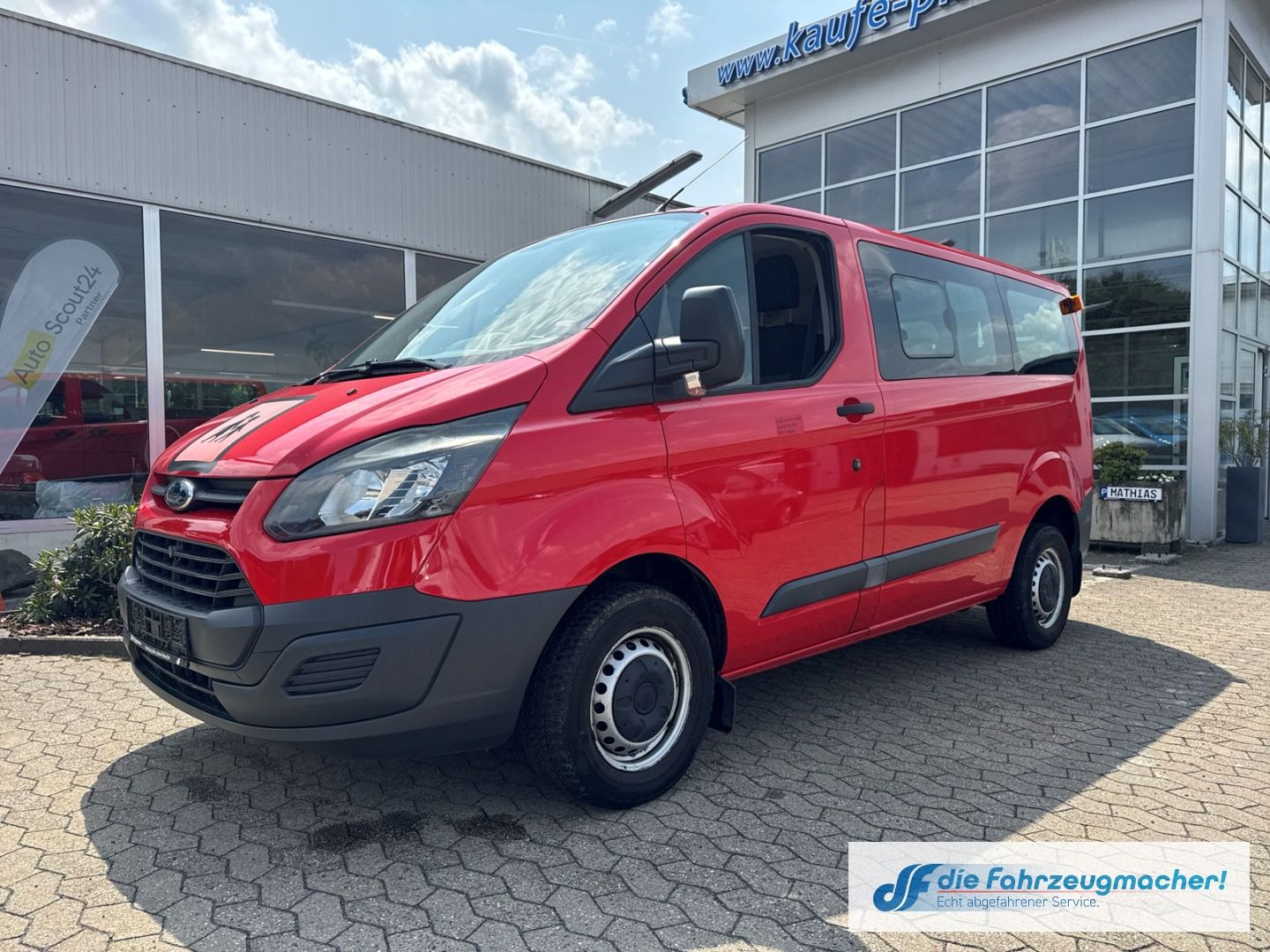 Fahrzeugabbildung Ford Transit Custom Kombi 300 L1 2.2 TDCi *8459